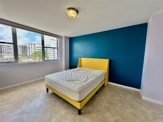 Apartment for rent  Unit #401 - photo 7501863