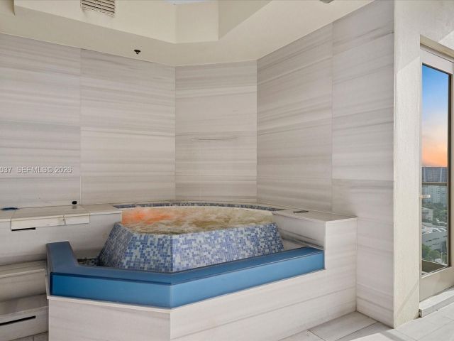 Apartment for sale  Unit #1506 - photo 7497436