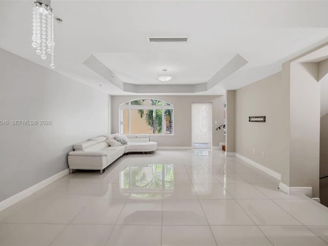 Home for rent at 2729 NE 184th Ln 2729 - photo 7476350