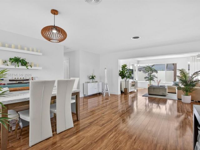 Home for sale at 2136 NE 56th Pl - photo 7481889