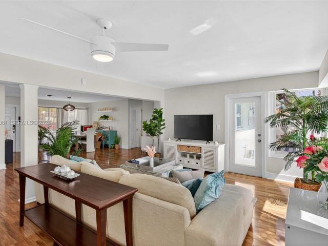 Home for sale at 2136 NE 56th Pl - photo 7481894