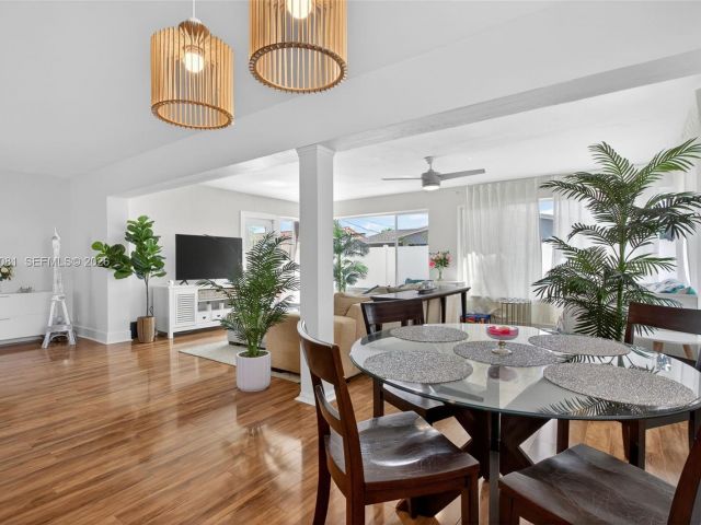 Home for sale at 2136 NE 56th Pl - photo 7481895