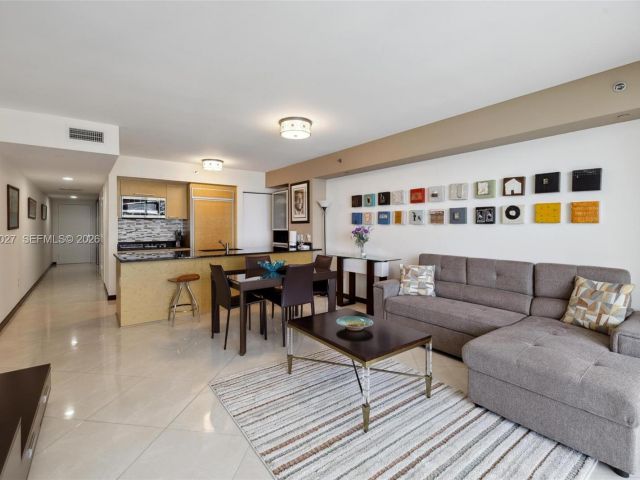 Apartment for rent  Unit #3909 - photo 7499334