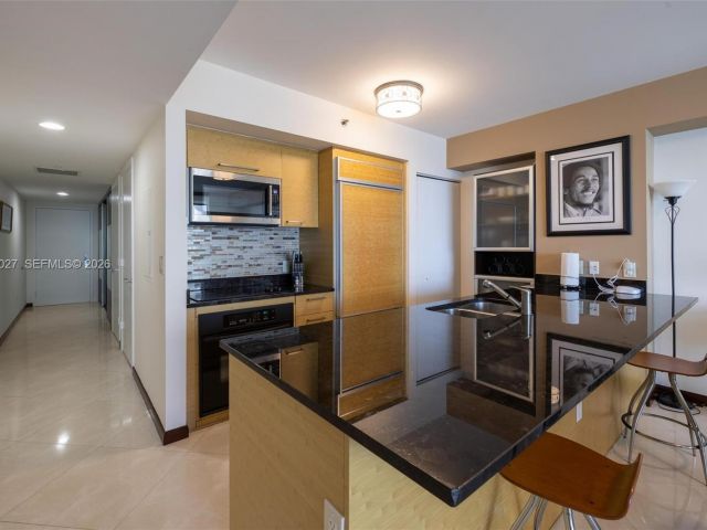 Apartment for rent  Unit #3909 - photo 7499339