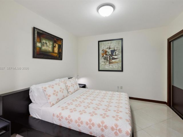 Apartment for rent  Unit #3909 - photo 7499341