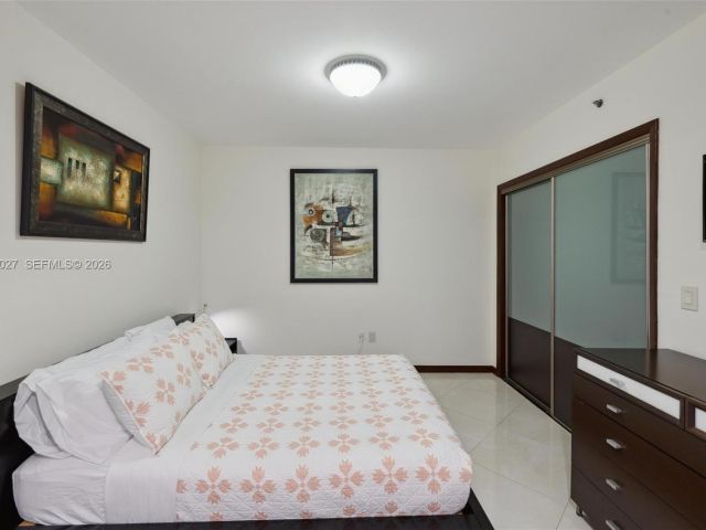 Apartment for rent  Unit #3909 - photo 7499343