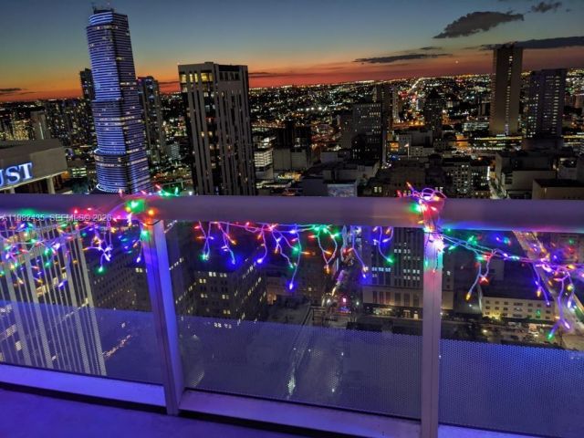 condo for rent in Miami - 50 Biscayne Blvd 2903 - MondialRealty