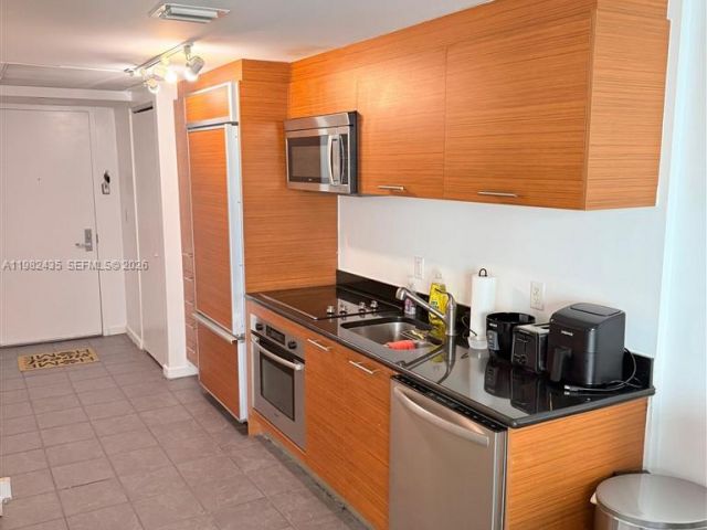 condo for rent in Miami - 50 Biscayne Blvd 2903 - MondialRealty