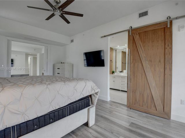 Home for rent at 155 E Boca Raton Rd TH1 - photo 7453237