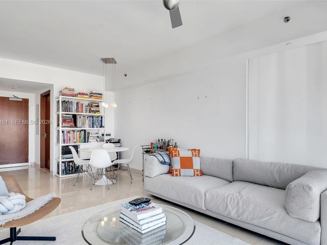 Apartment for rent  Unit #3208 - photo 7508821