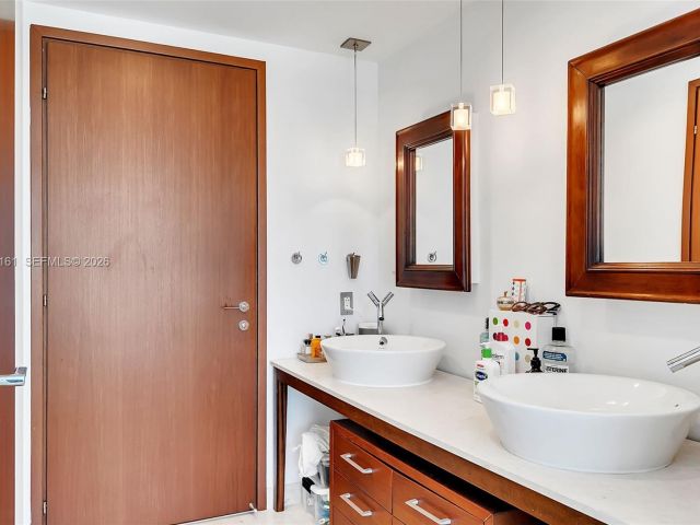 Apartment for rent  Unit #3208 - photo 7508825