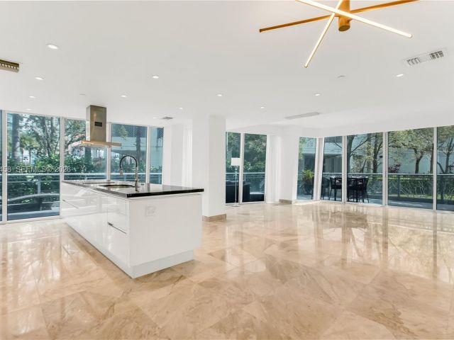 Apartment for sale  Unit #150 - photo 7502123