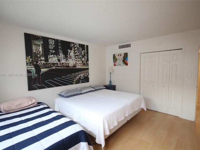 Apartment for rent  Unit #1004 - photo 7504633