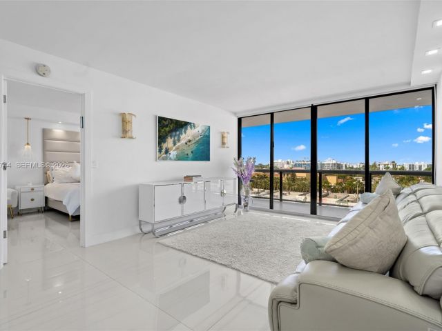 Apartment for sale  Unit #703 - photo 7506965