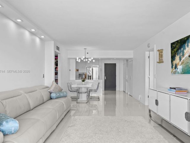 Apartment for sale  Unit #703 - photo 7506981