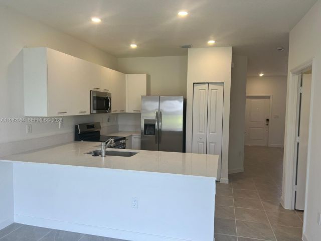 Home for rent at 12560 NW 22nd Pl - photo 7466259