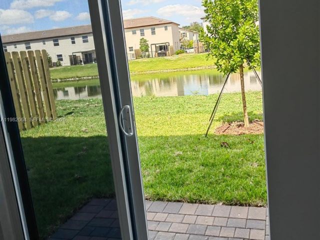 Home for rent at 12560 NW 22nd Pl - photo 7466267