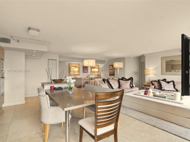 Apartment for rent  Unit #1714 - photo 7503980