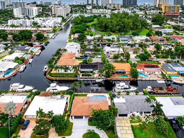 3-bedroom home for sale in Pompano Beach - 1250 NE 27th Terrace - MondialRealty
