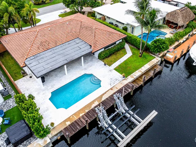 3-bedroom home for sale in Pompano Beach - 1250 NE 27th Terrace - MondialRealty