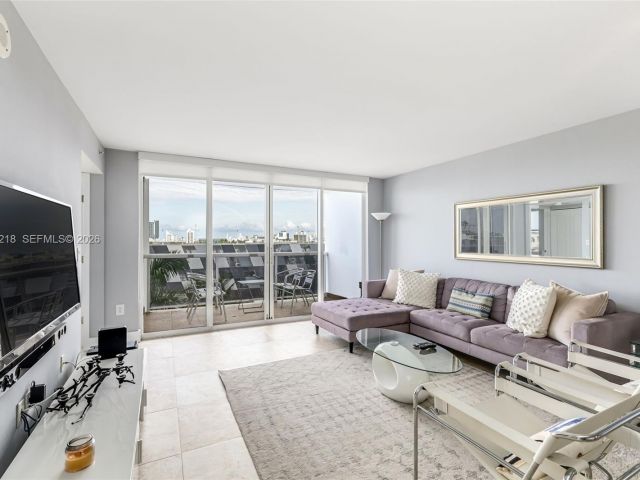 Apartment for rent  Unit #715 - photo 7510764