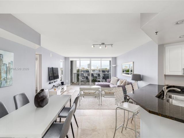 Apartment for rent  Unit #715 - photo 7510765