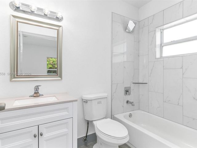 3-bedroom home for rent in Fort Lauderdale - 2360 NW 14th St 0 - MondialRealty