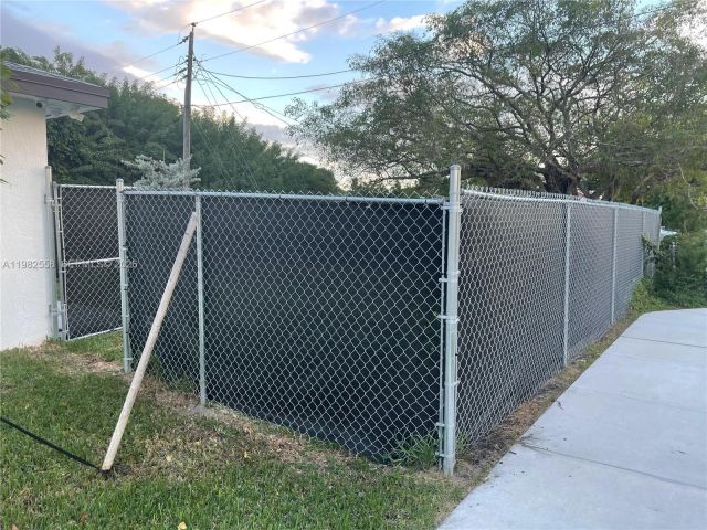 3-bedroom home for rent in Fort Lauderdale - 2360 NW 14th St 0 - MondialRealty