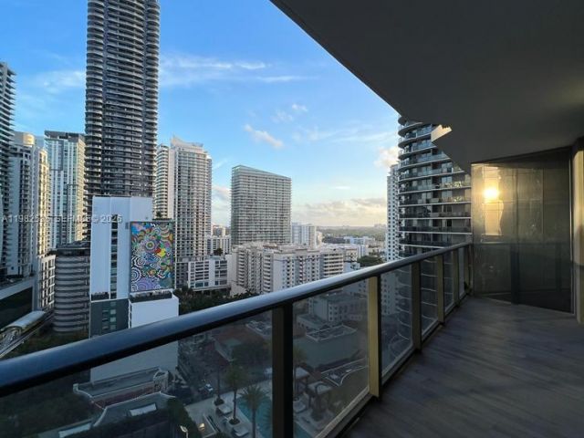 Apartment for rent  Unit #1903 - photo 7452524