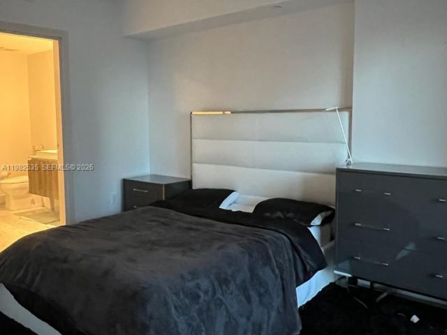 Apartment for rent  Unit #1903 - photo 7452530