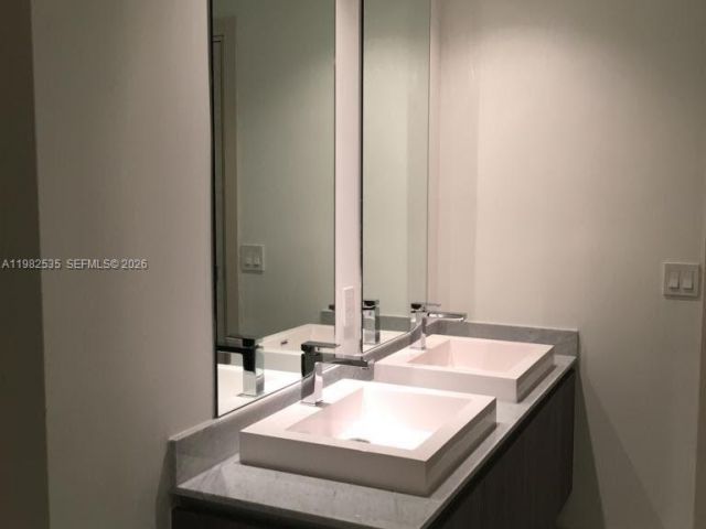 Apartment for rent  Unit #1903 - photo 7452536