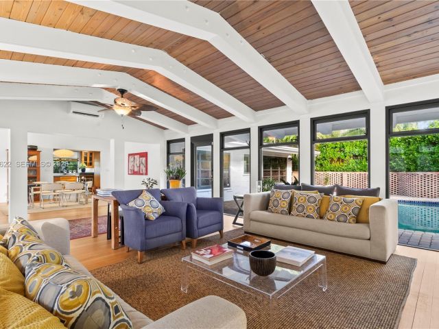 Home for rent at 2132 Middle River Dr - photo 7482239