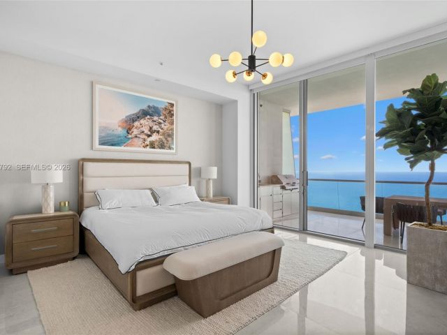 Apartment for sale  Unit #4304 - photo 7525251