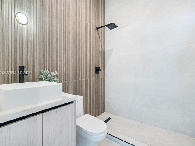 Home for sale at 2943 SW 21st st - photo 7533029