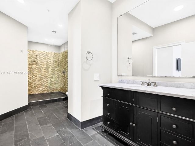 Apartment for rent  Unit #LPH-06 - photo 7477860