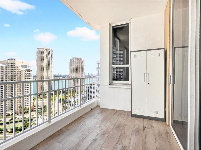 Apartment for rent  Unit #LPH-06 - photo 7477863