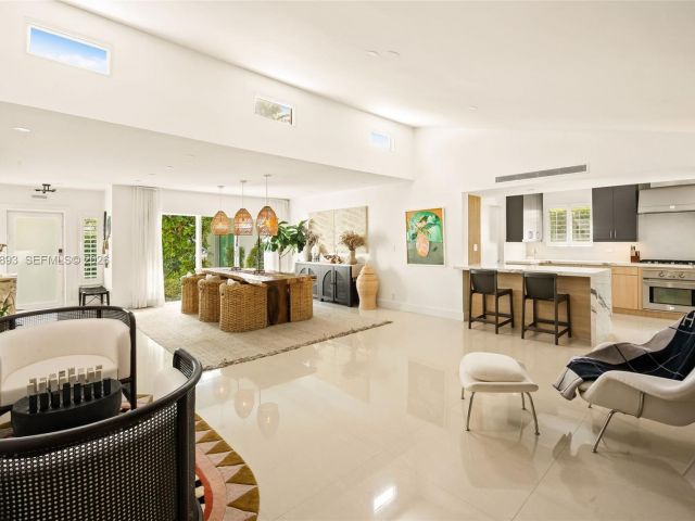 Home for sale at 865 W 47th St - photo 7468347