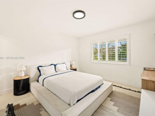 Home for sale at 865 W 47th St - photo 7468360