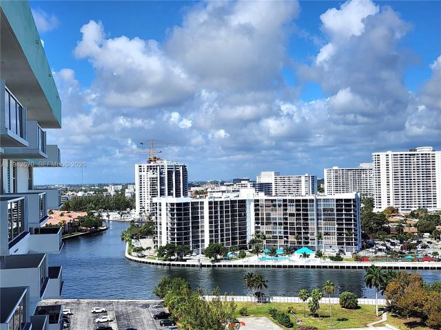 Apartment for sale  Unit #1619 - photo 7470070