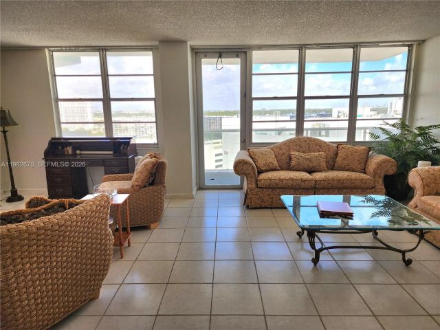 Apartment for sale  Unit #1619 - photo 7470081