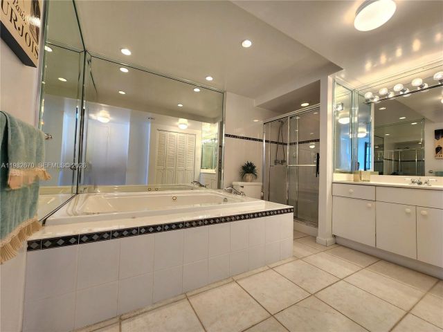 Apartment for sale  Unit #1619 - photo 7470086