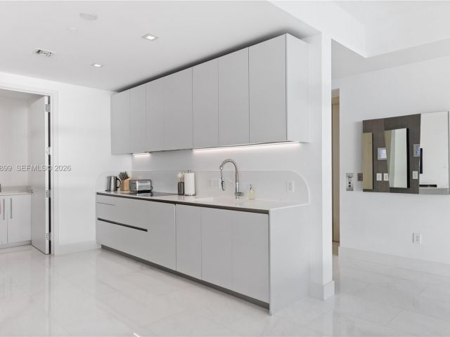 Apartment for rent  Unit #802 - photo 7498768