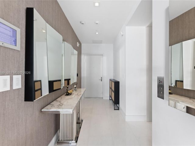 Apartment for rent  Unit #802 - photo 7498771