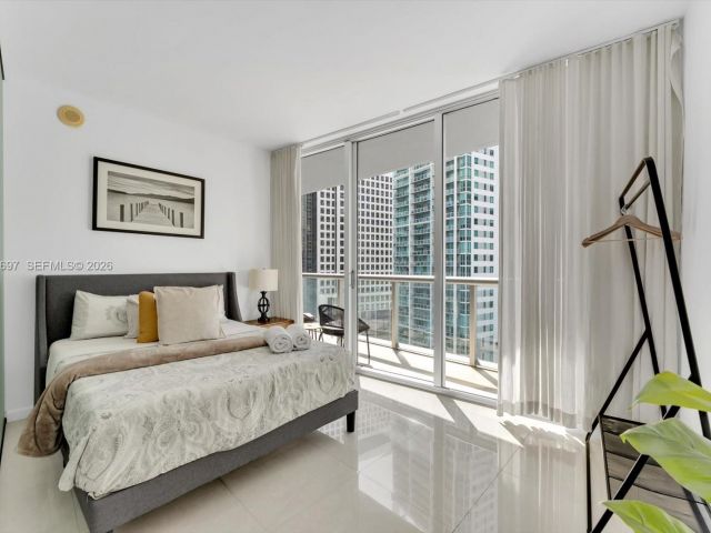 Apartment for sale  Unit #1807 - photo 7511113