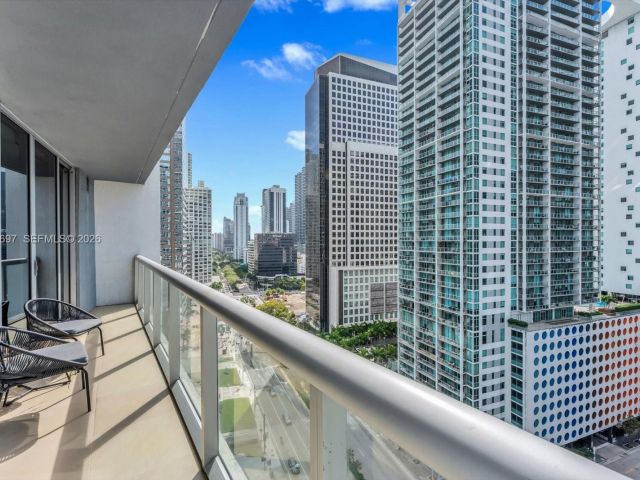 Apartment for sale  Unit #1807 - photo 7511115