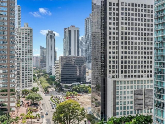 Apartment for sale  Unit #1807 - photo 7511117