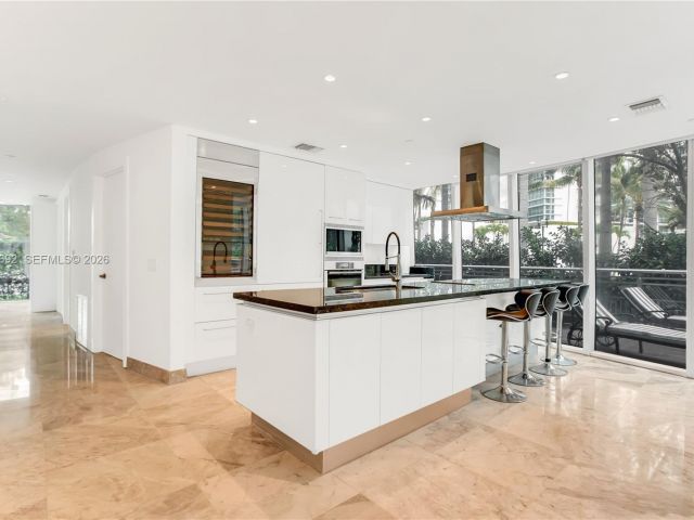 Apartment for rent  Unit #150 - photo 7502145