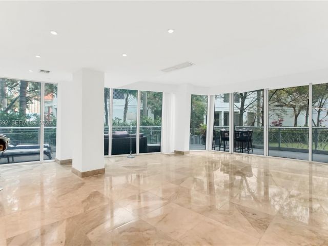 Apartment for rent  Unit #150 - photo 7502146