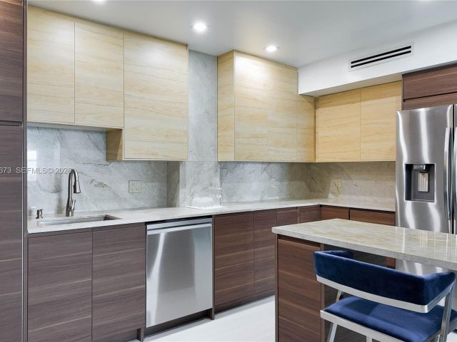 Apartment for rent  Unit #22E - photo 7523980