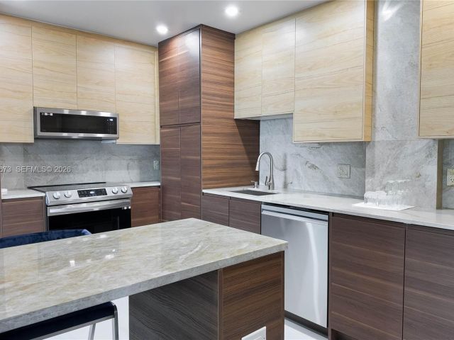 Apartment for rent  Unit #22E - photo 7523981